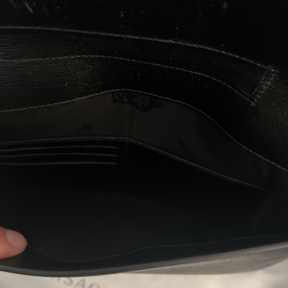 Gorgeous VERSACE black grain calfskin leather V-flap Logo clutch tablet pouch - Picture 4 of 5